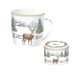 Karácsonyi porcelán szarvas mintás bögre fémdobozban White Forest