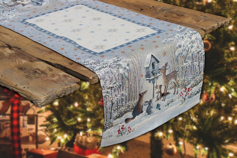 Karácsonyi asztali futó – Téli erdő mintás asztali futó, 44×140 cm, gobelin, ezüst lurex