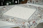 Karácsonyi asztalterítő – Téli erdő minta, 96×100 cm, gobelin, ezüst lurex