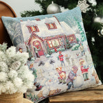 Karácsonyi díszpárnahuzat Winter kids hógolyózós, 45×45 cm – gobelin, ezüst lurexszel