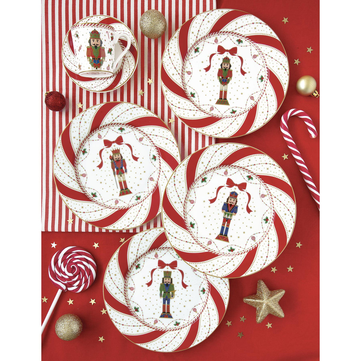 Karácsonyi diótörő porcelán desszertes tányér Nutracker Twist