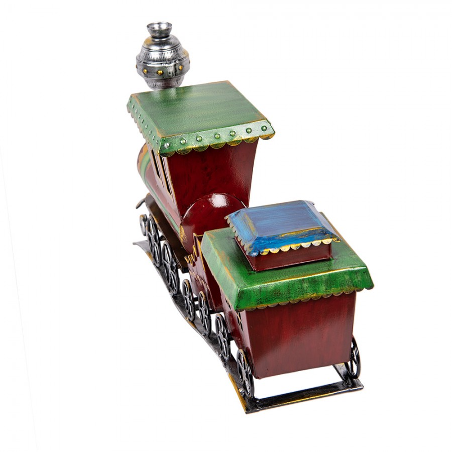 Nagy piros fém gőzmozdonyos vonat két vagonnal karácsonyi dekoráció