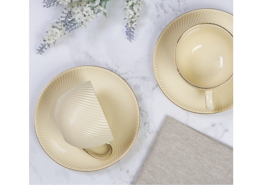 Veroni porcelán teáscsésze 2 személyes szett díszdobozban Bellamo