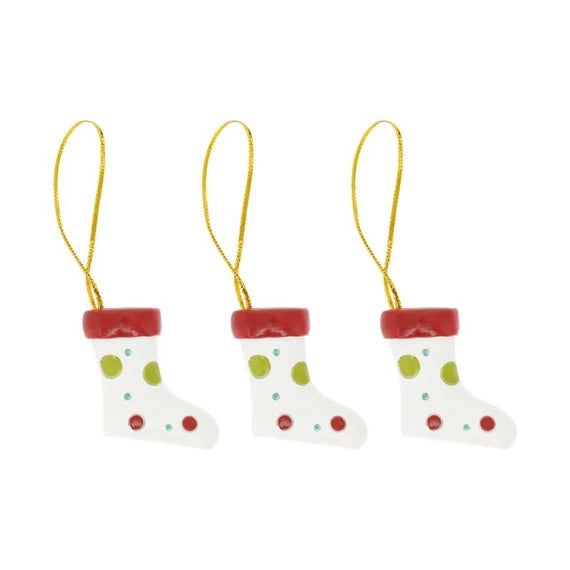 Karácsonyfadísz – zokni pöttyös mintával, akasztós 4,1x1,3x4,1 cm (3 db-os szett) – fehér, piros, poly