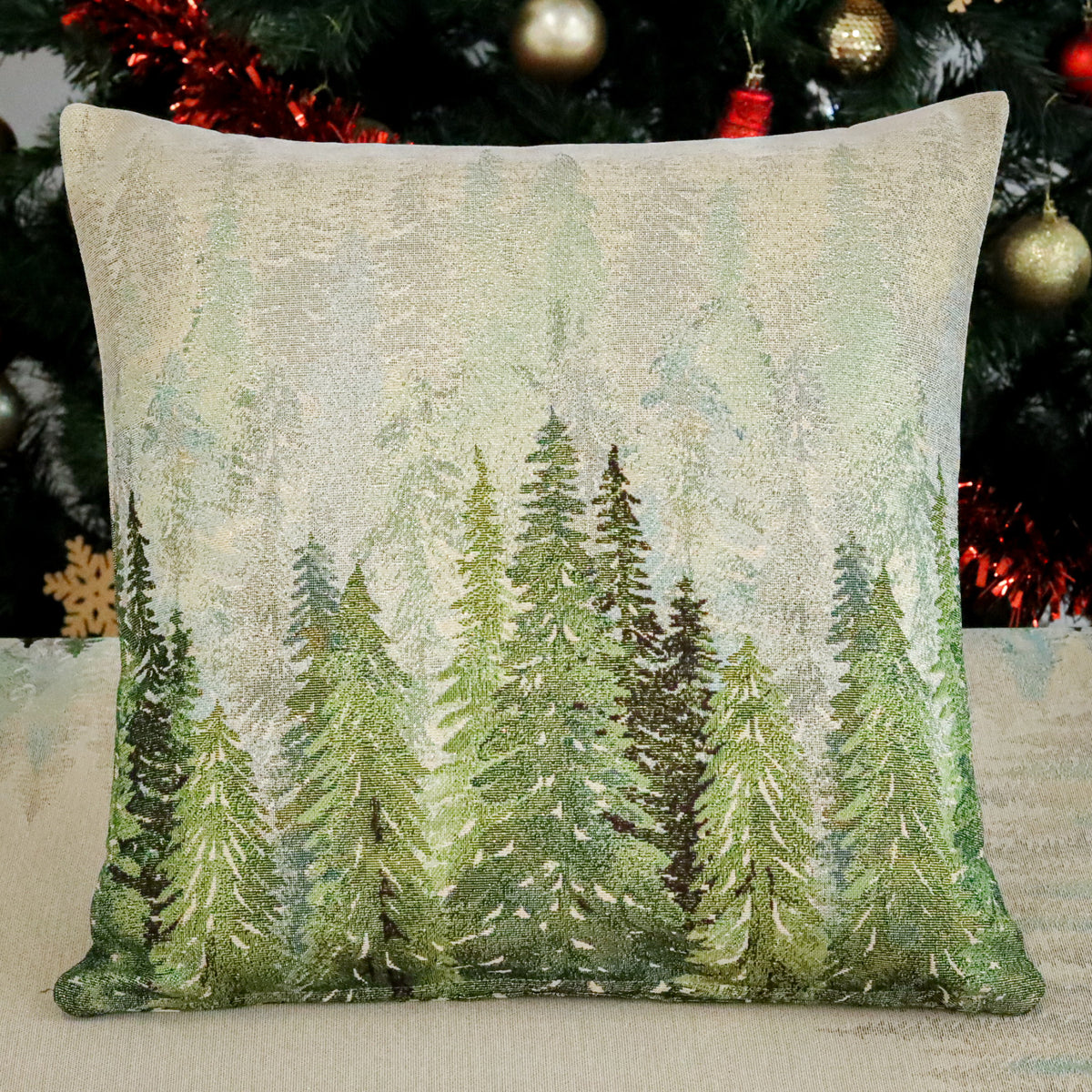 Karácsonyi díszpárnahuzat Golden forest fenyőfás, 45×45 cm – gobelin, arany lurexszel