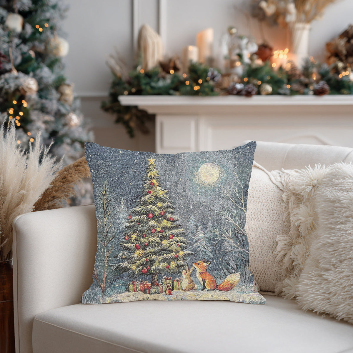 Karácsonyi díszpárnahuzat Csodafa az éjszakában, 45×45 cm – gobelin, arany lurexszel