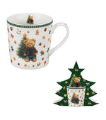 Karácsonyi macis porcelán bögre 400 ml – Teddy Noel (fenyőfa alakú díszdobozban)